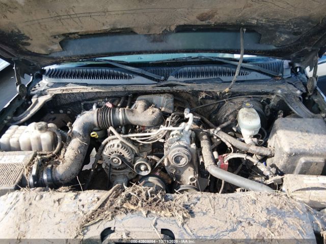 Chevrolet Silverado 1500 Work Truck Image 9