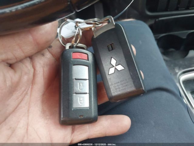 Mitsubishi Outlander Sel Image 10