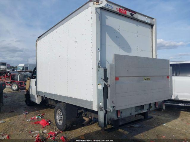 Chevrolet Express Work Van Image 4