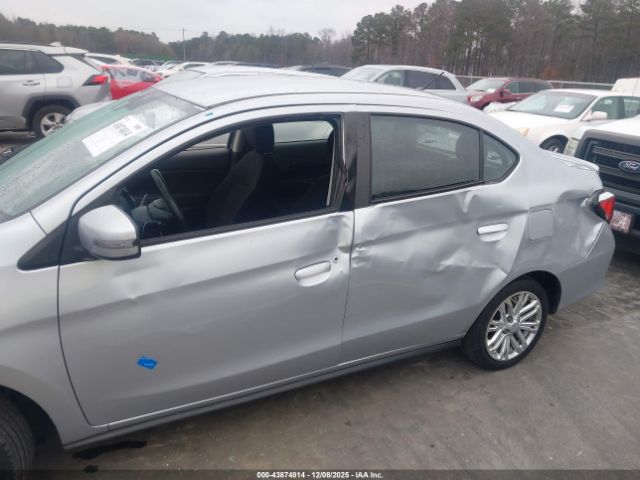 Mitsubishi Mirage Se Image 9