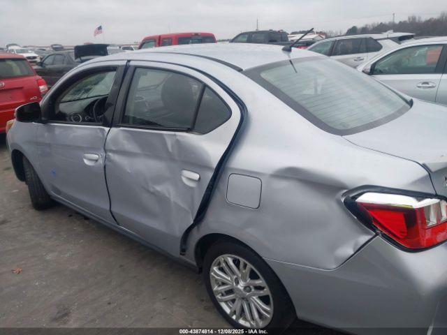 Mitsubishi Mirage Se Image 4