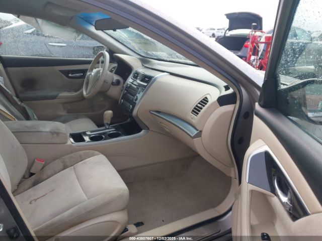 Nissan Altima 2.5 S Image 7