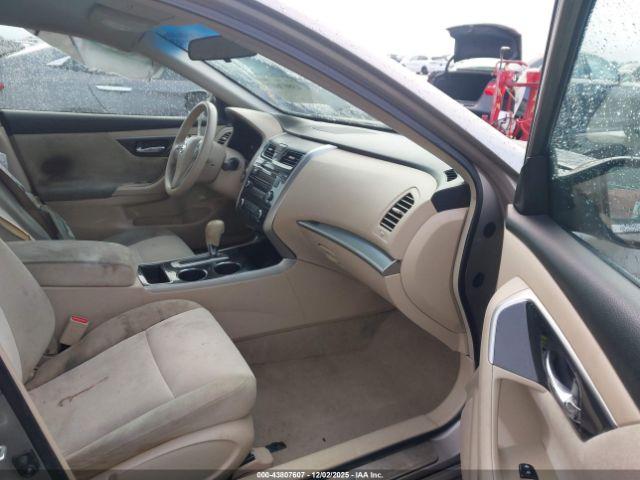 Nissan Altima 2.5 S Image 7