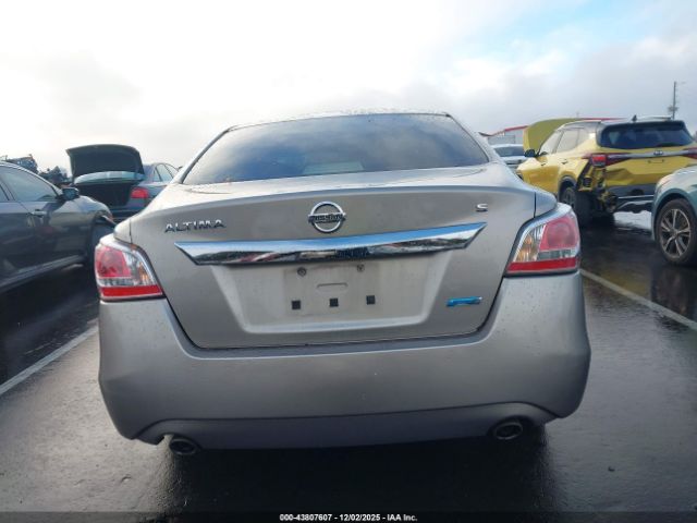 Nissan Altima 2.5 S Image 12