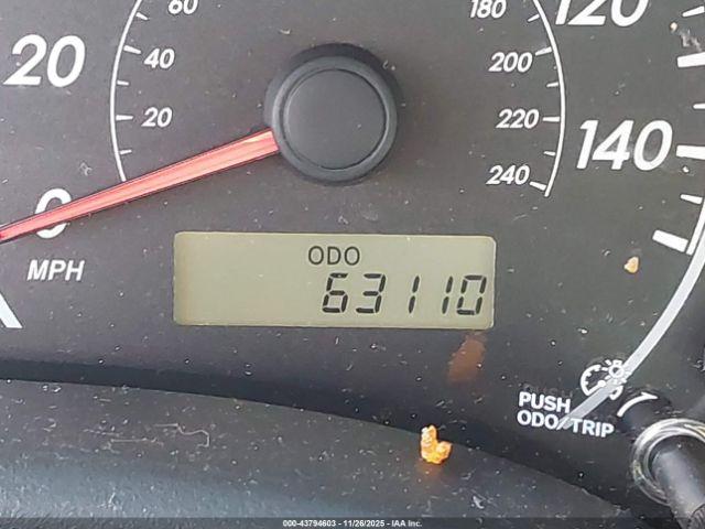 Toyota Corolla L Image 3