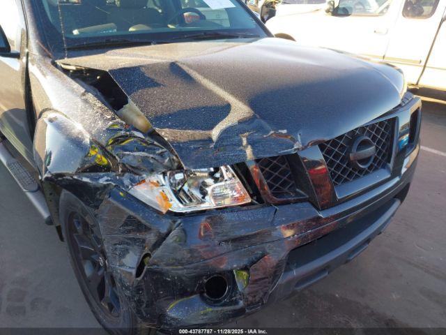 Nissan Frontier Sv 4x4 Image 7