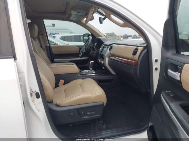 Toyota Tundra Limited 5.7l V8 Image 2