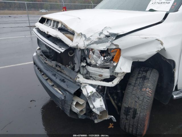 Toyota Tundra Limited 5.7l V8 Image 4