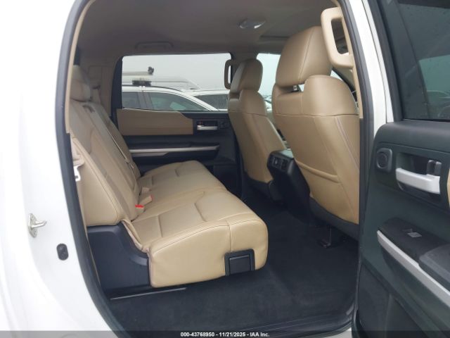 Toyota Tundra Limited 5.7l V8 Image 10