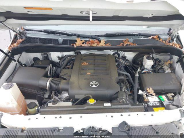 Toyota Tundra Limited 5.7l V8 Image 9