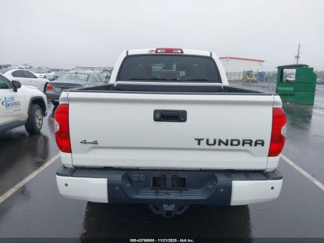 Toyota Tundra Limited 5.7l V8 Image 16