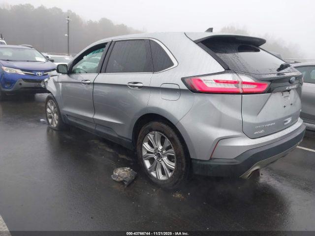 Ford Edge Titanium Image 4