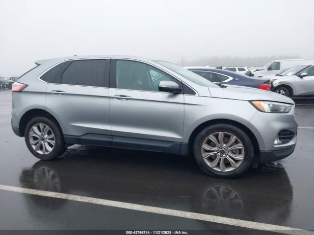Ford Edge Titanium Image 13