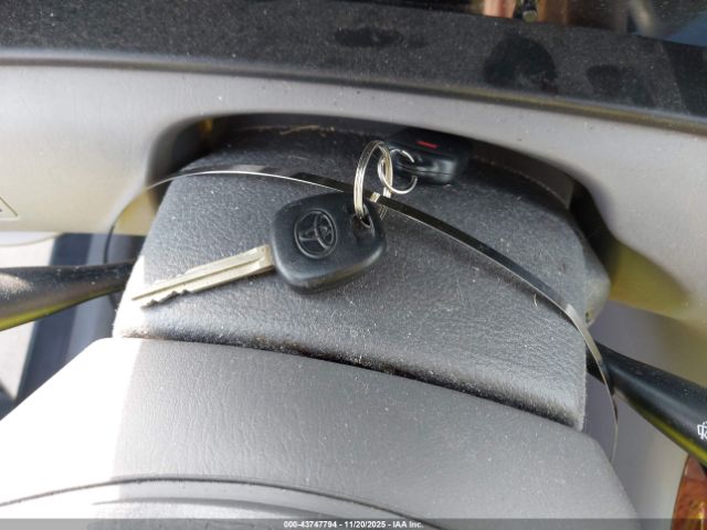 Toyota Corolla Le Image 15