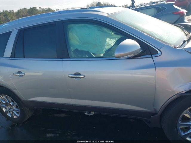 Buick Enclave Leather Image 12