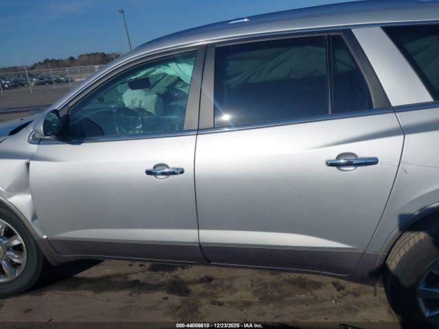 Buick Enclave Leather Image 13