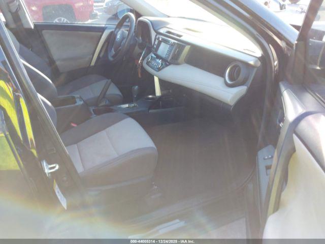 Toyota RAV4 Xle Image 7