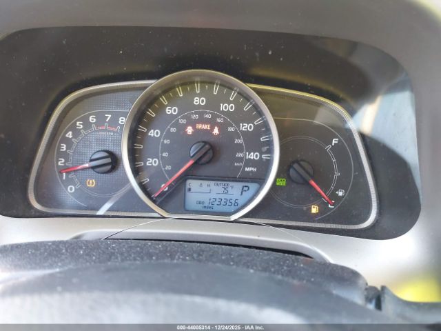 Toyota RAV4 Xle Image 6