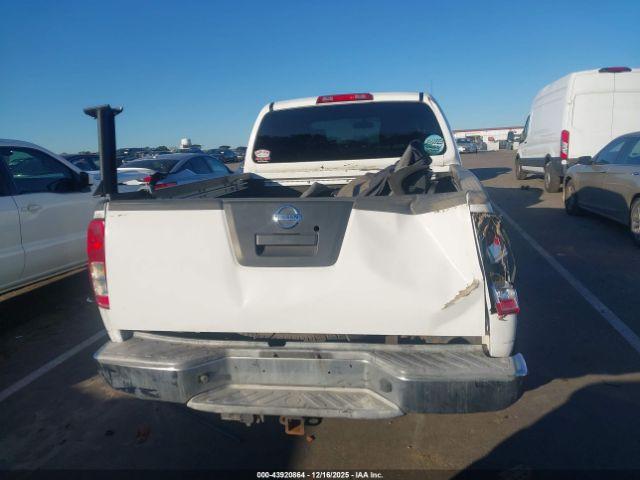 Nissan Frontier Se Image 12