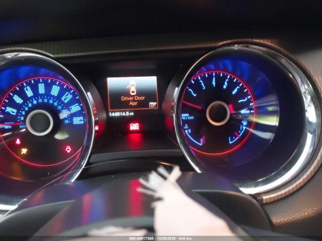 Ford Mustang Gt Premium Image 6