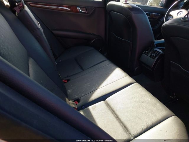 Mercedes-Benz C-Class Image 7