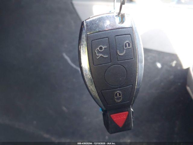 Mercedes-Benz C-Class Image 10