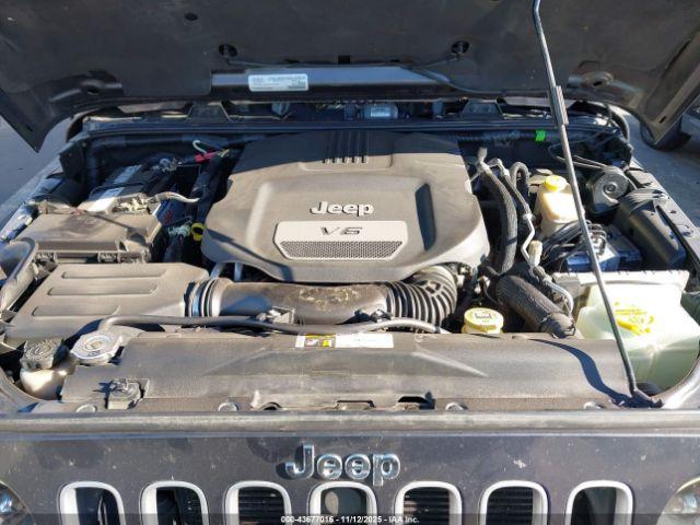 Jeep Wrangler Sahara Image 8