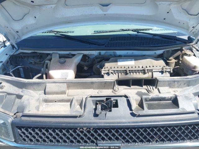 Chevrolet Express Rwd 2500 Regular Wheelbase Wt Image 8