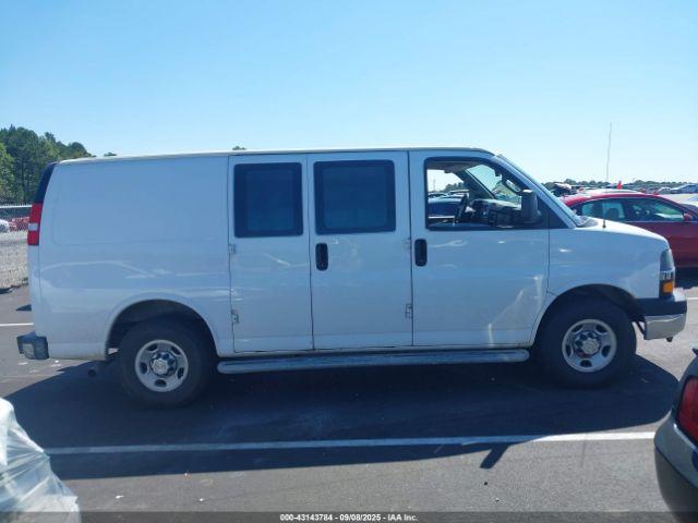 Chevrolet Express Rwd 2500 Regular Wheelbase Wt Image 12