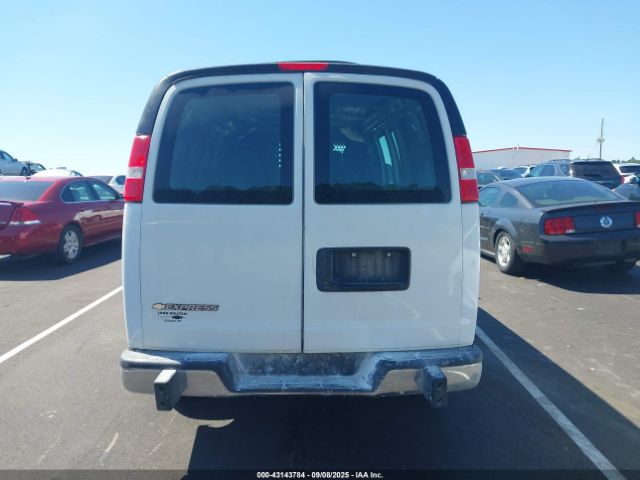 Chevrolet Express Rwd 2500 Regular Wheelbase Wt Image 16