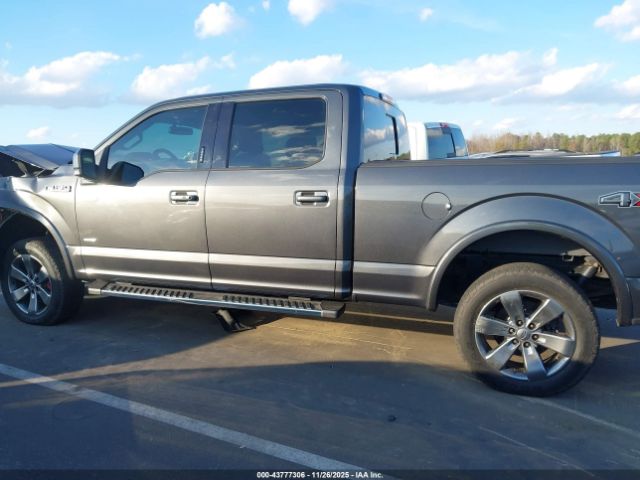 Ford F-150 Lariat Image 12