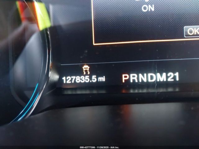 Ford F-150 Lariat Image 14