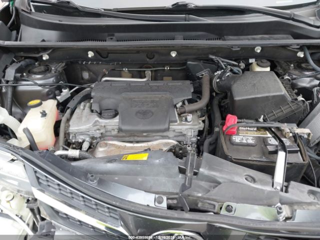 Toyota RAV4 Le Image 5