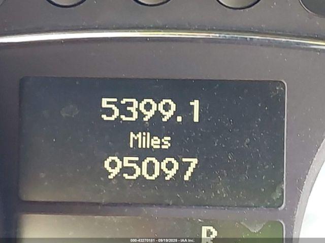 Mercedes-Benz G-Class 4matic Image 11