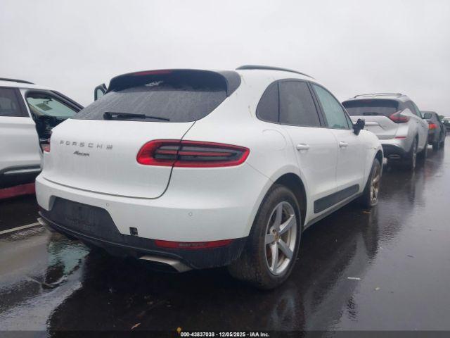 Porsche Macan Image 3