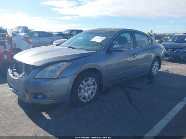 Nissan Altima 2.5 S Image 9