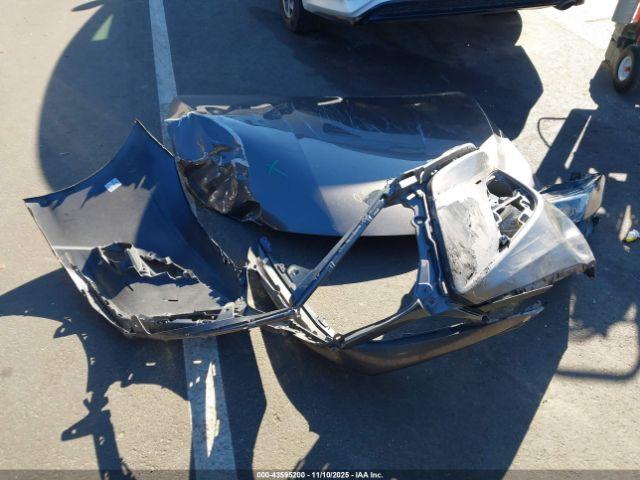 Toyota Camry Se Image 9