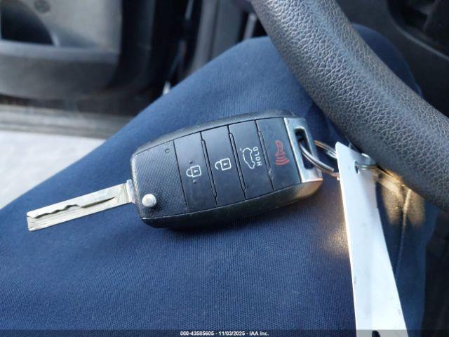 Kia Sorento 3.3l Lx Image 11