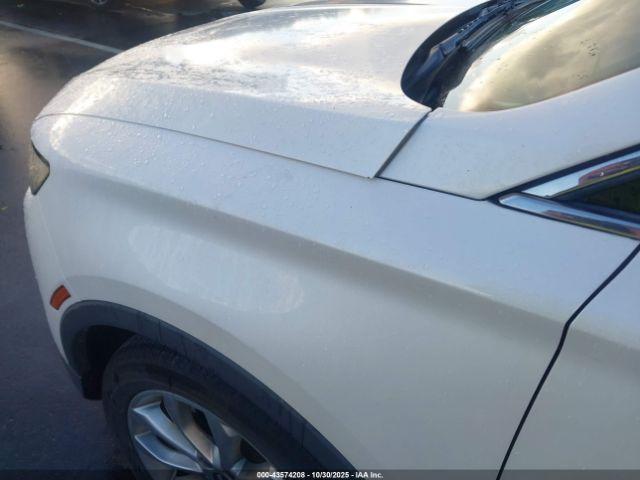 Lincoln MKC Select Image 18