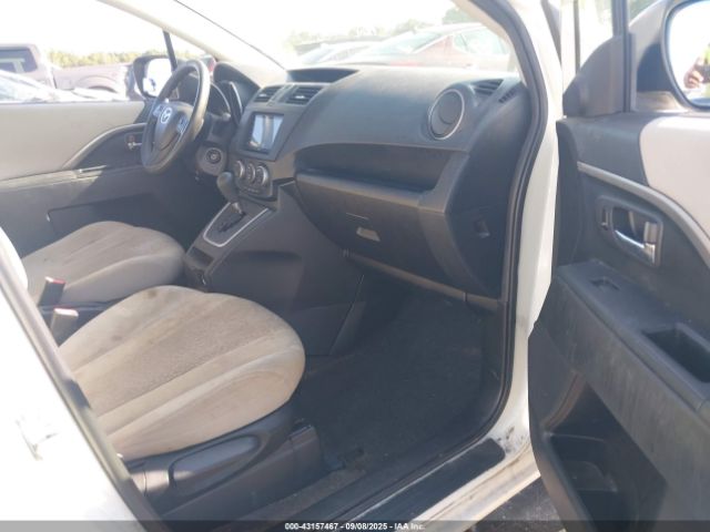 Mazda Mazda5 Sport Image 14