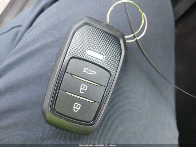 Toyota Camry Xse Image 11