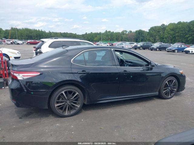 Toyota Camry Xse Image 2