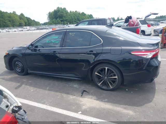 Toyota Camry Xse Image 14