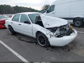  Salvage Ford Crown Victoria