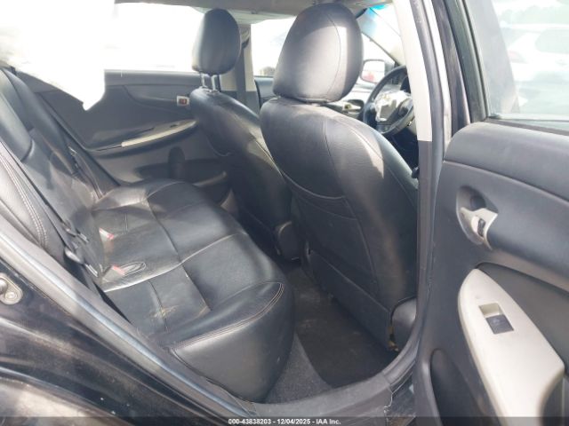 Toyota Corolla S Image 8