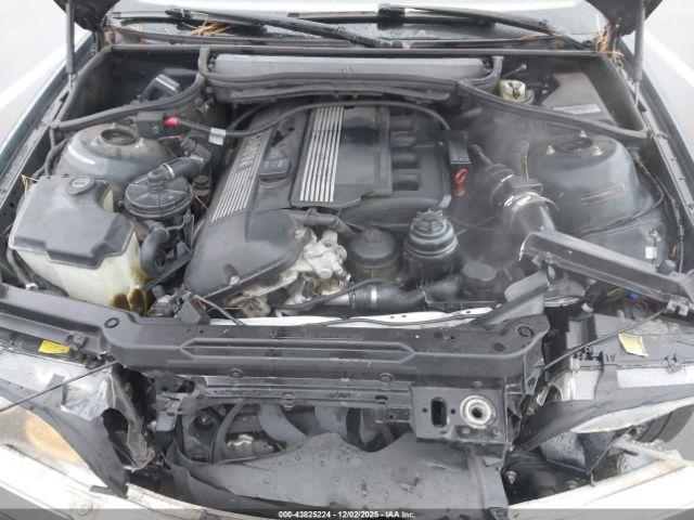 BMW 3 Series Image 11