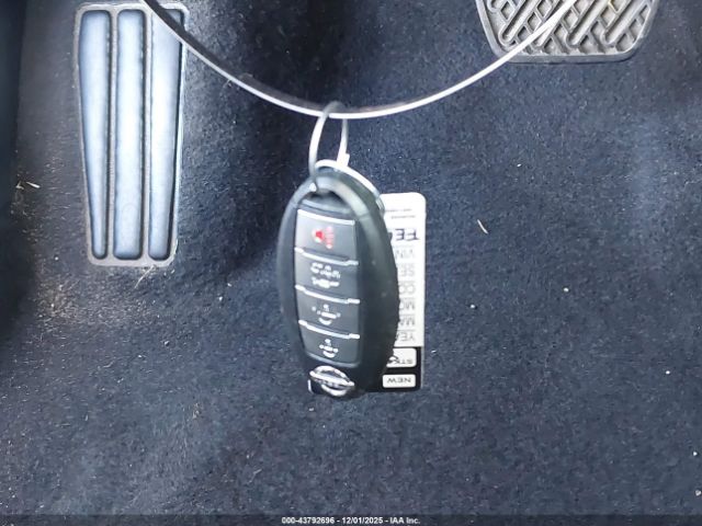 Nissan Altima Image 10