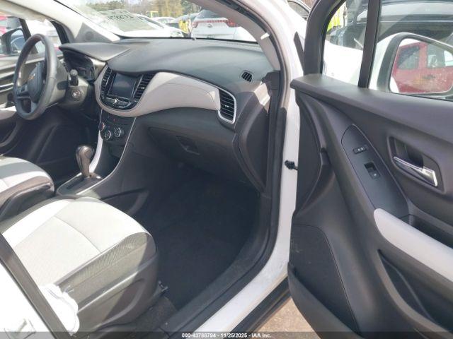 Chevrolet Trax Fwd Ls Image 8
