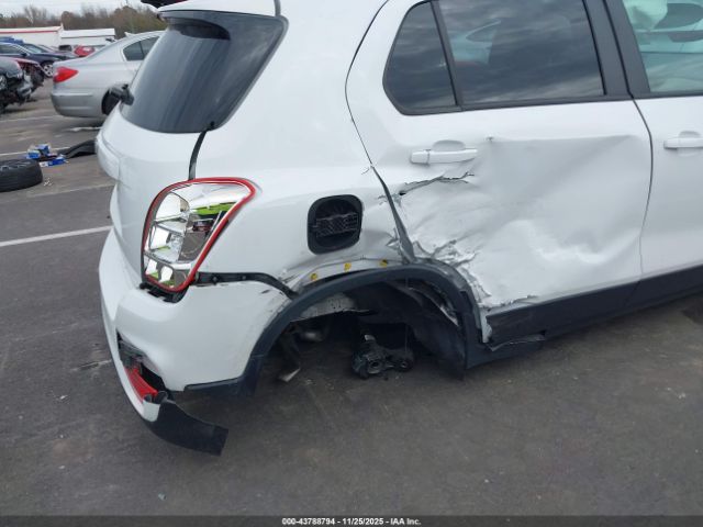 Chevrolet Trax Fwd Ls Image 6