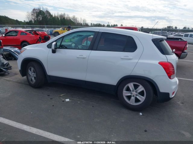 Chevrolet Trax Fwd Ls Image 9